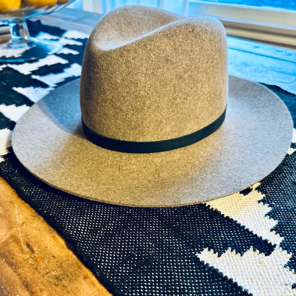 Janessa Leone classic wool fedora hat